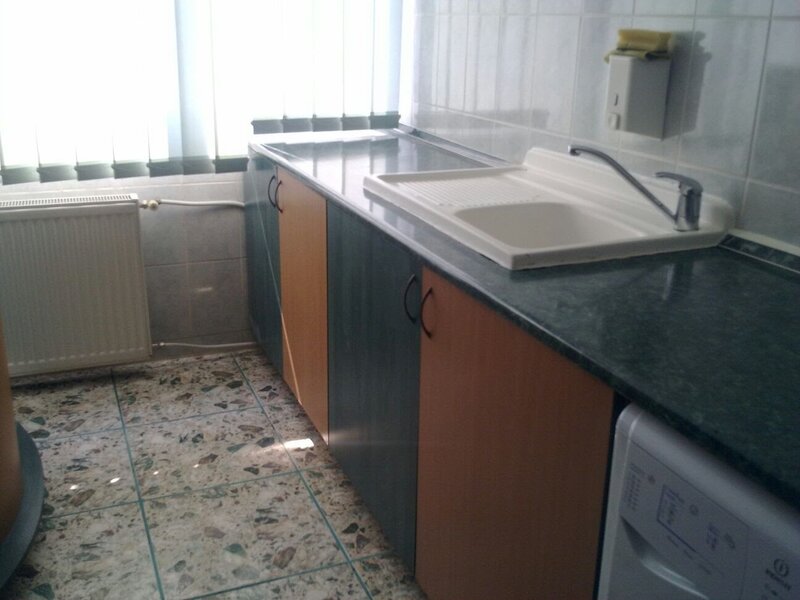 Piata Iancului, 3 minute metrou.